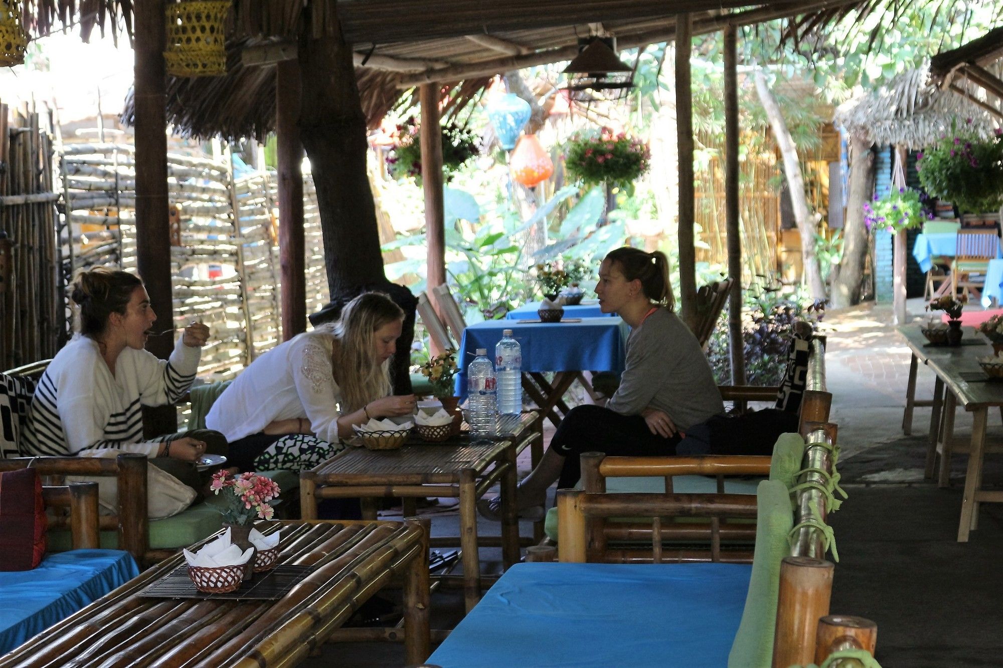 Under The Coconut Tree Hotel Hội An Buitenkant foto